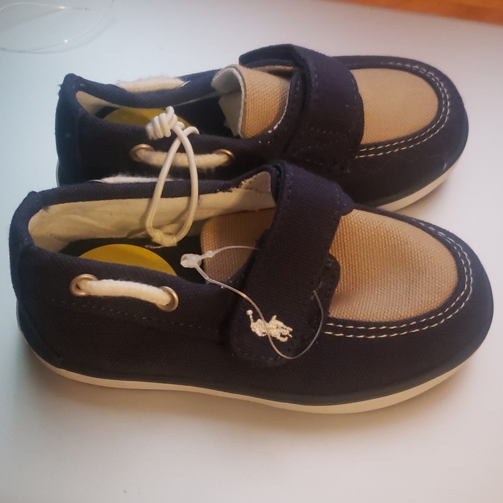 Shoe